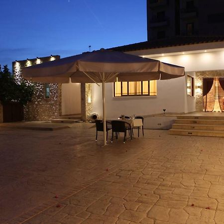 Villa Vanilla Agioi Theodoroi Bagian luar foto
