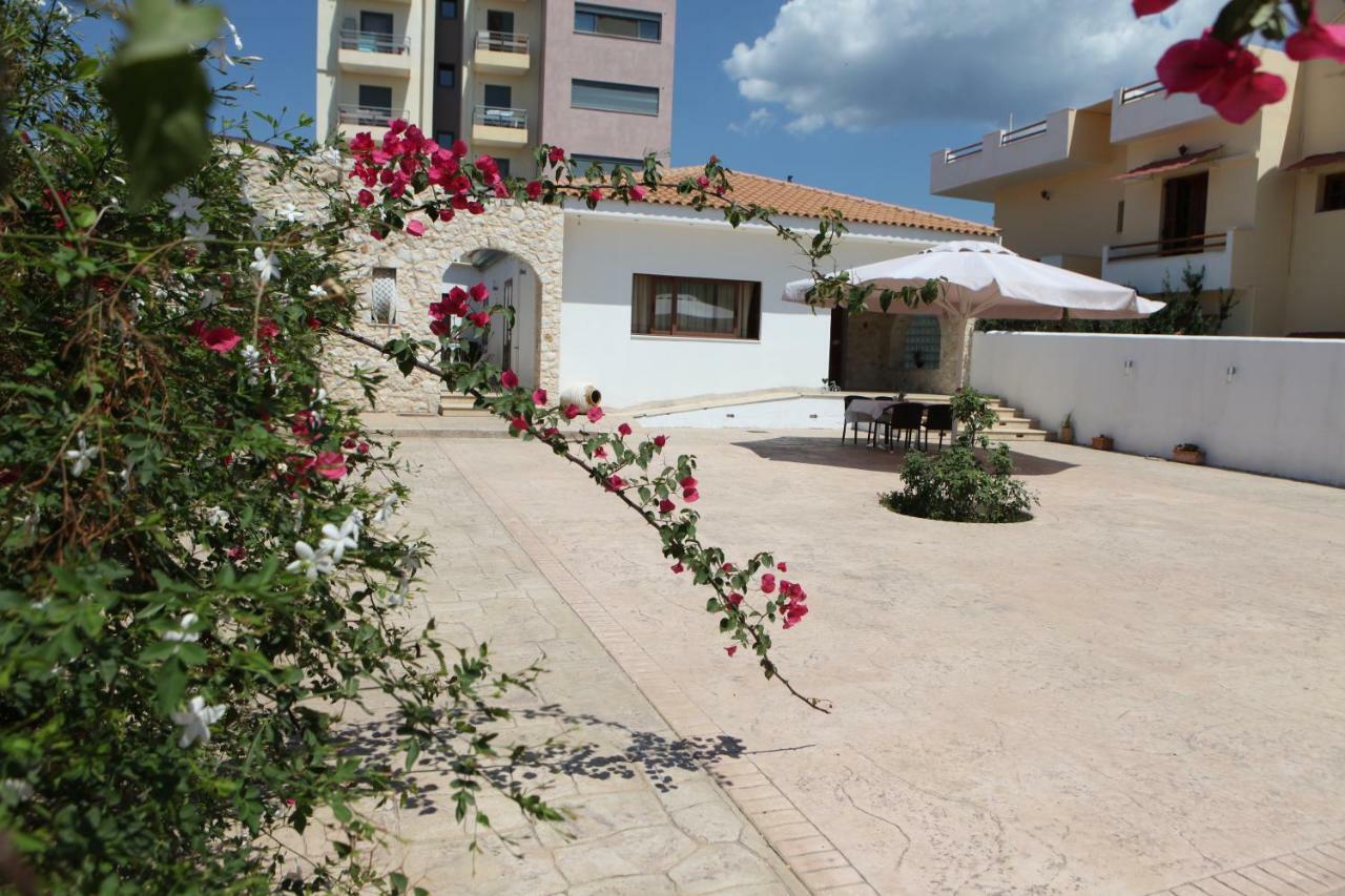 Villa Vanilla Agioi Theodoroi Bagian luar foto