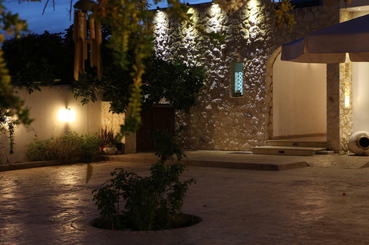 Villa Vanilla Agioi Theodoroi Bagian luar foto